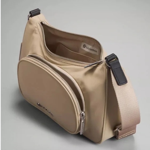 NWT LULULEMON Crossbody with Nano Pouch 2L Trench New with Tags TRNH - Picture 6 of 10